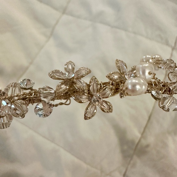 Bridal halo hairpiece main image 6